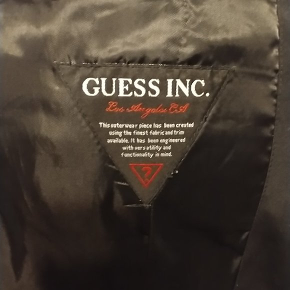Guess Puffer Jacket / Size M / Black - Picture 3 of 7